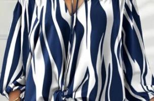 Lockere Bluse mit offenen Schultern und Schnüren zum Binden  Inessa, dunkelblau