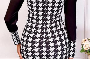 Tailliertes Minikleid mit gerafftem Stoff an den Schultern und Nugget-Print  Herrera, schwarz und weiß