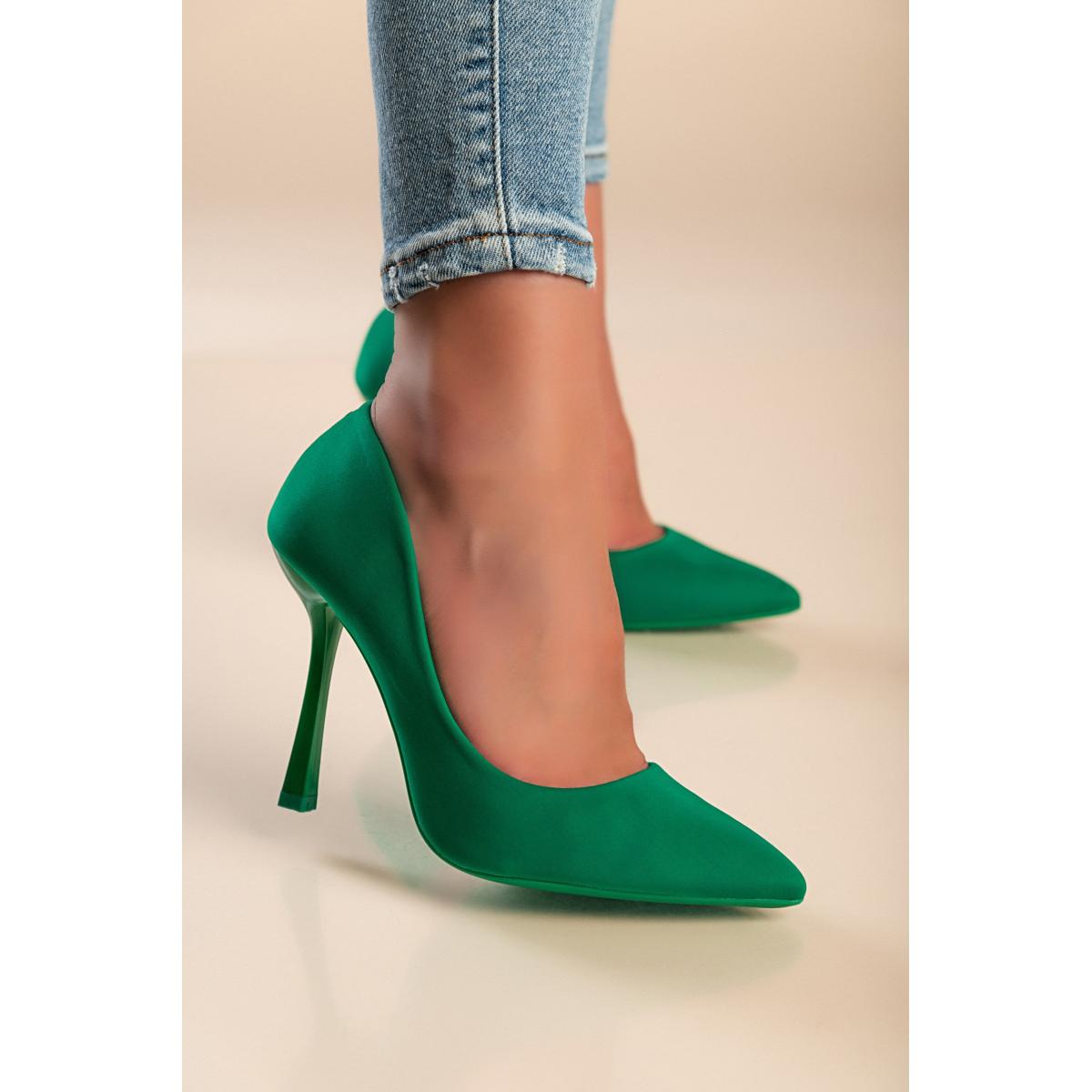Schuhe Mit Hohen Absätzen, Grün
