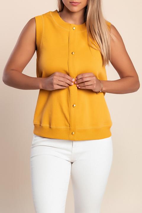 Das Model auf dem Bild ist 168 cm groß und trägt Größe S.