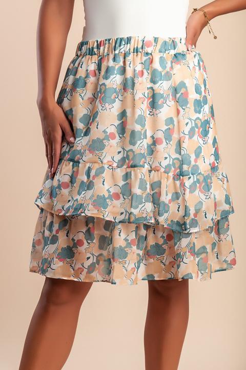 Das Model ist 168 cm großDas Model ist 168 cm groß