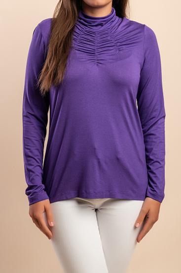 Großformatige Viskosebluse mit hohem Kragen, lila