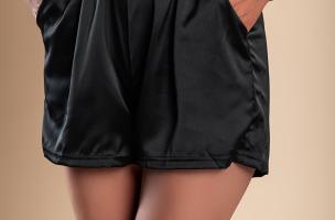 Shorts aus Satinimitat, schwarz
