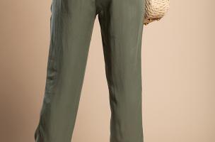 Lange Hose mit Ziergürtel, olivgrün